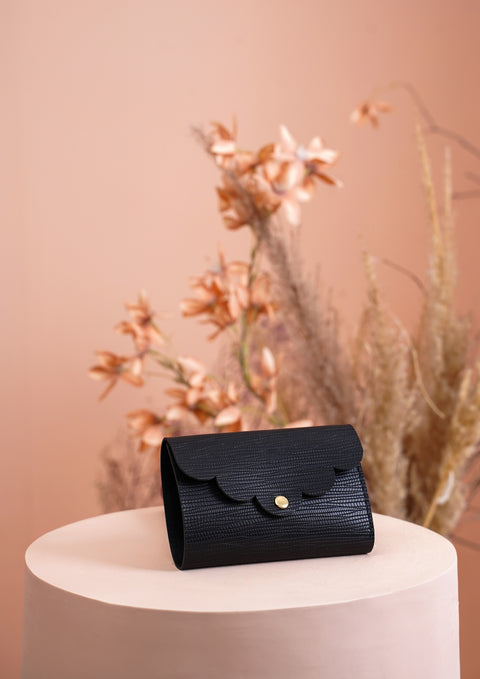 RC-28 Classy Card Carrier Regalcarrierbyrimsa